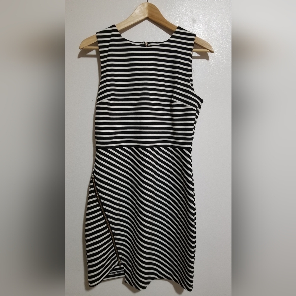Dynamite striped asymmetrical dress